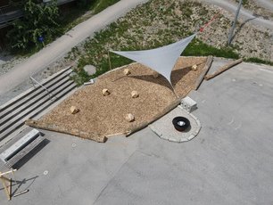 k-Platz_mit_Hocker_2